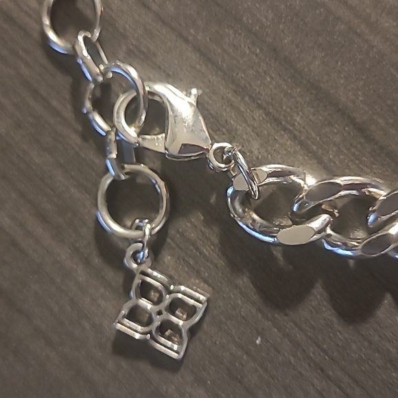 Necklace - Picture 2 of 3